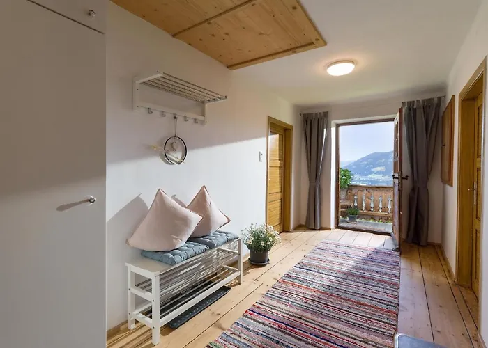 Bauernhof Hackl مزرعة للإقامة